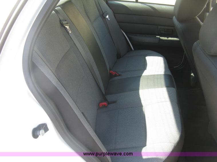 image for item E7921 2011 Ford Crown Victoria Police Interceptor