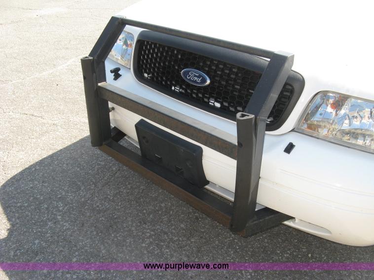 image for item E7921 2011 Ford Crown Victoria Police Interceptor