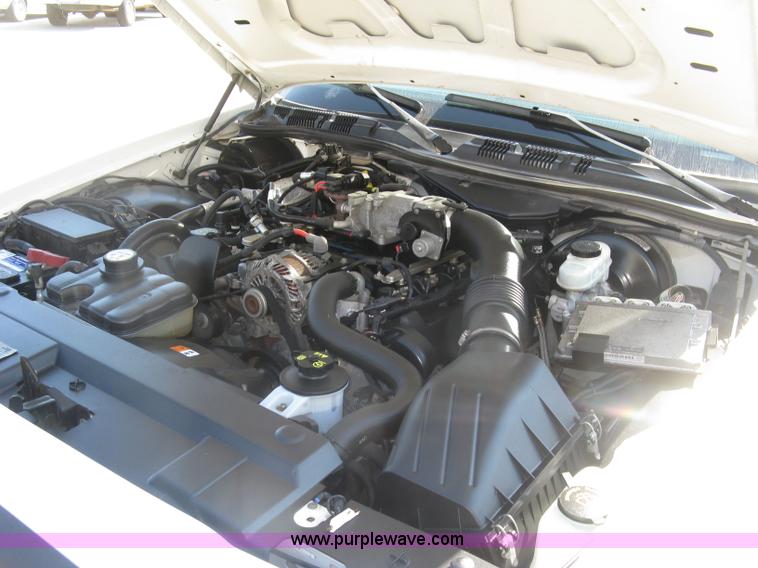 image for item E7922 2007 Ford Crown Victoria Police Interceptor