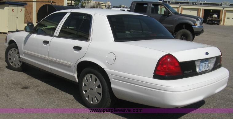 image for item E7923 2011 Ford Crown Victoria Police Interceptor