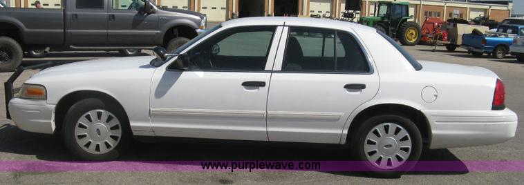 image for item E7923 2011 Ford Crown Victoria Police Interceptor