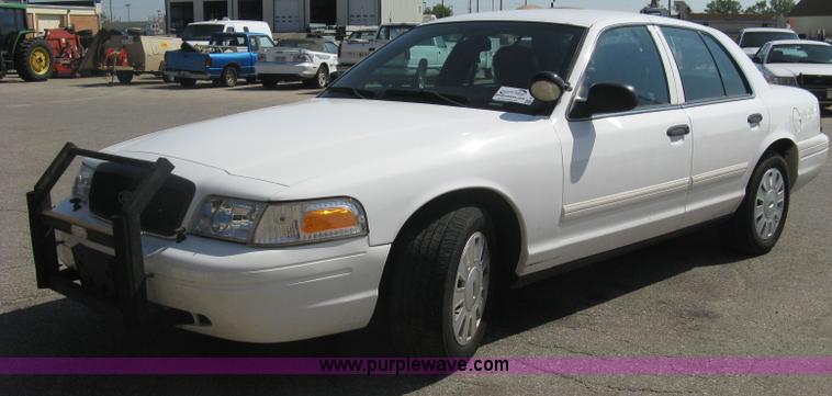 image for item E7923 2011 Ford Crown Victoria Police Interceptor