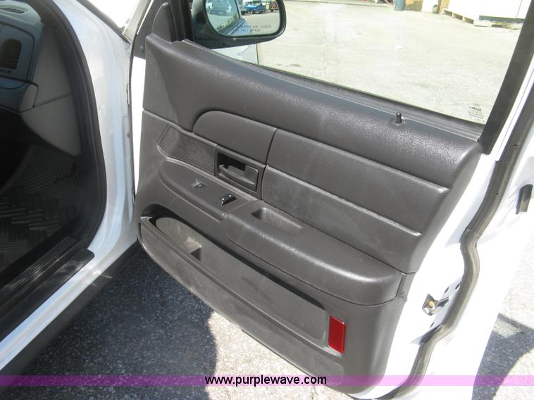 image for item E7923 2011 Ford Crown Victoria Police Interceptor