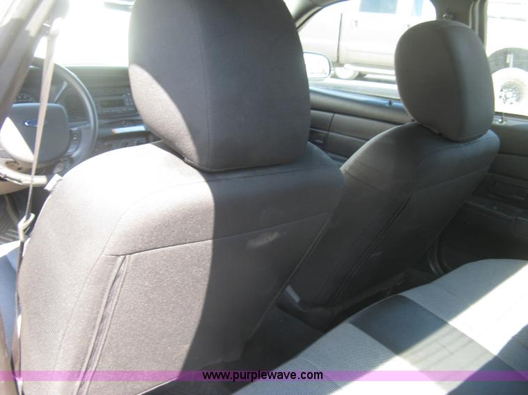 image for item E7923 2011 Ford Crown Victoria Police Interceptor