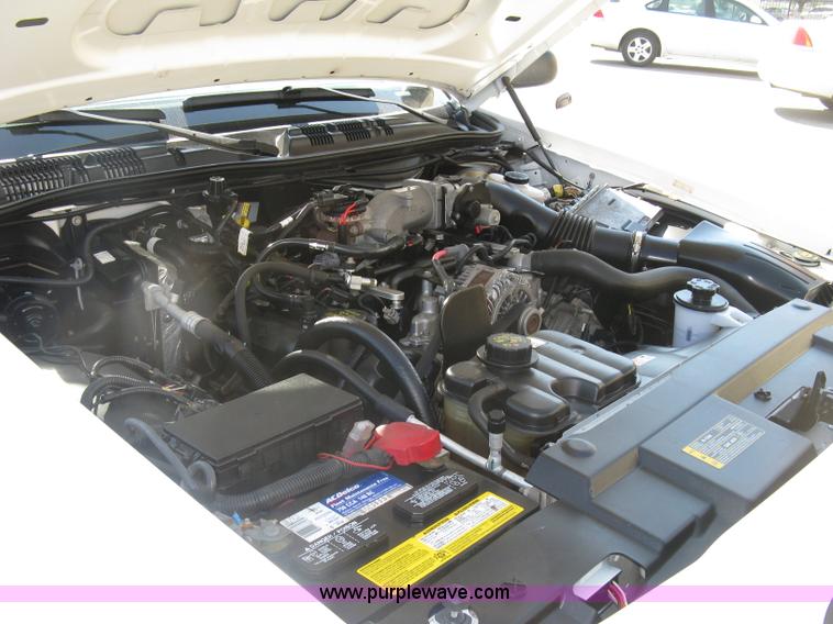 image for item E7923 2011 Ford Crown Victoria Police Interceptor
