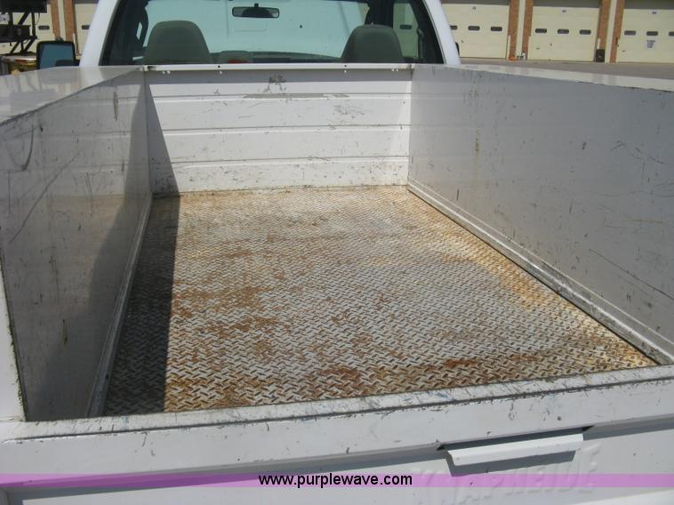 image for item E7924 2008 Ford F250 Super Duty XLT utility truck