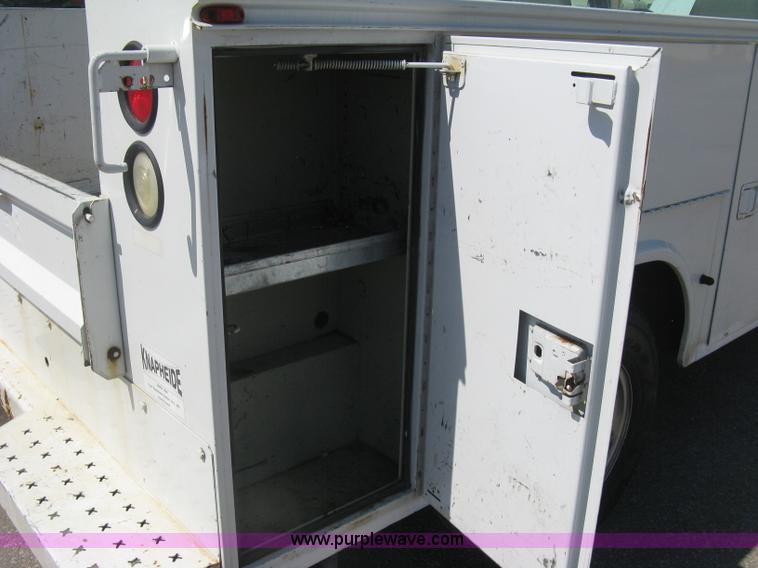 image for item E7924 2008 Ford F250 Super Duty XLT utility truck