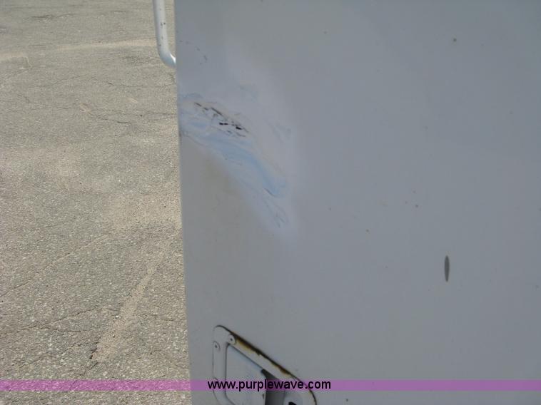 image for item E7924 2008 Ford F250 Super Duty XLT utility truck