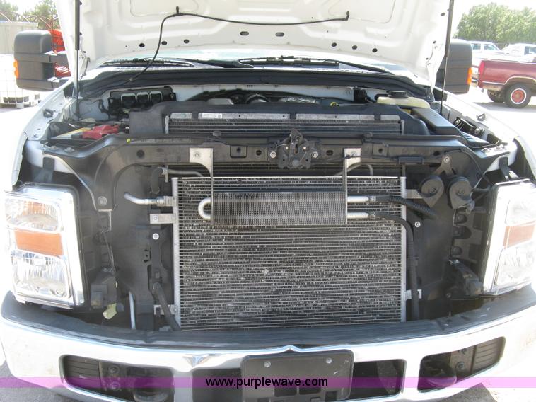 image for item E7924 2008 Ford F250 Super Duty XLT utility truck