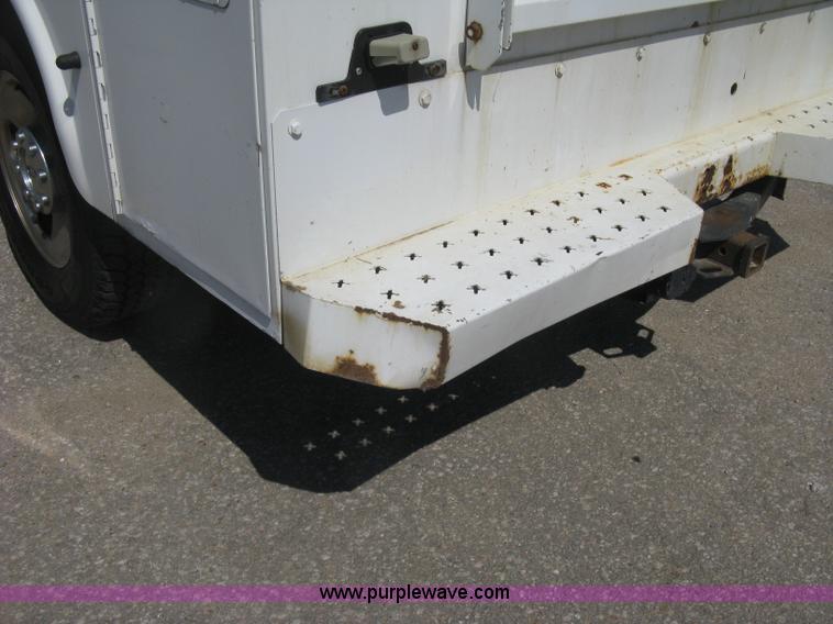 image for item E7924 2008 Ford F250 Super Duty XLT utility truck