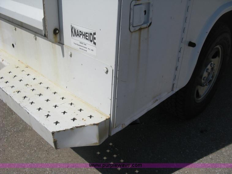 image for item E7924 2008 Ford F250 Super Duty XLT utility truck