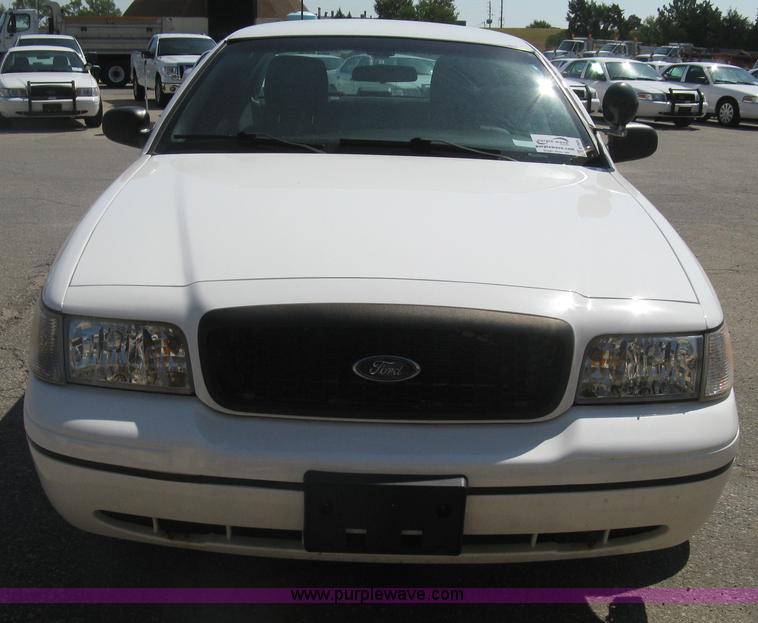 image for item E7925 2011 Ford Crown Victoria Police Interceptor
