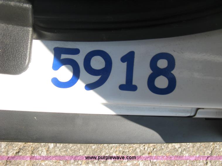 image for item E7925 2011 Ford Crown Victoria Police Interceptor