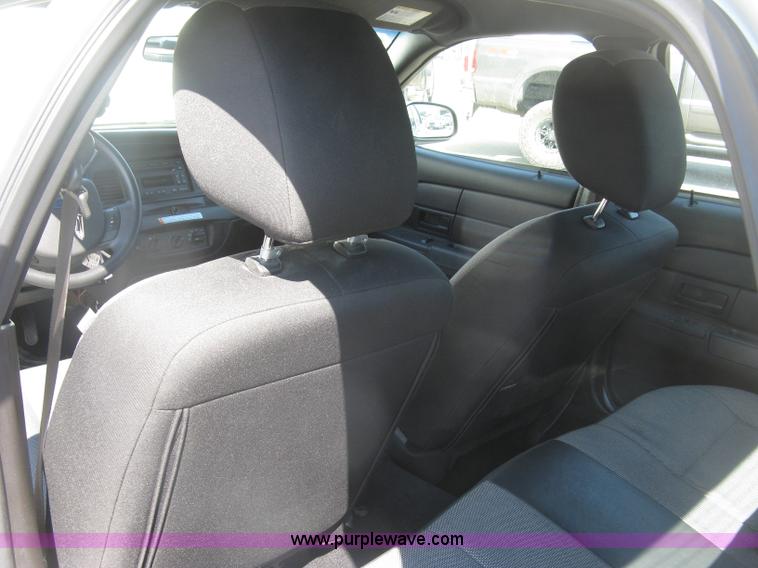 image for item E7925 2011 Ford Crown Victoria Police Interceptor