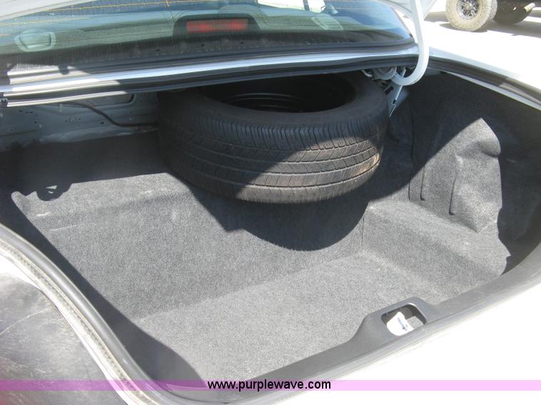 image for item E7925 2011 Ford Crown Victoria Police Interceptor