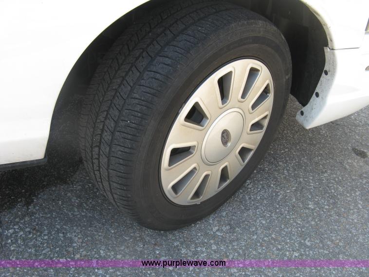 image for item E7925 2011 Ford Crown Victoria Police Interceptor