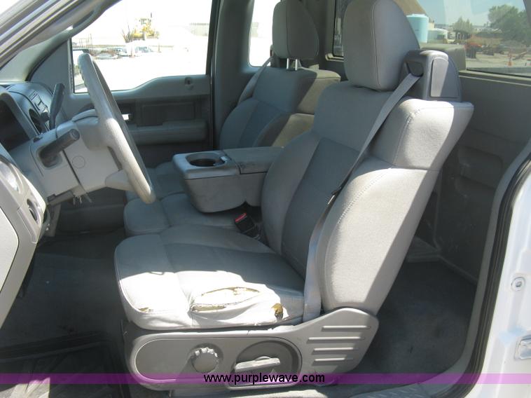 image for item E7926 2007 Ford F150 XLT pickup truck