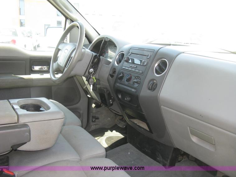 image for item E7926 2007 Ford F150 XLT pickup truck