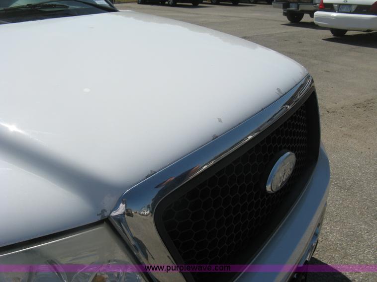 image for item E7926 2007 Ford F150 XLT pickup truck