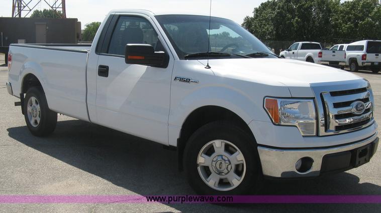 image for item E7927 2010 Ford F150 XLT pickup truck