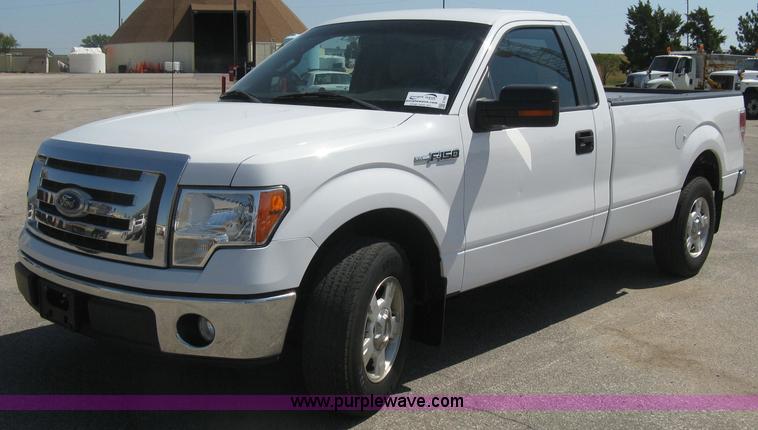 image for item E7927 2010 Ford F150 XLT pickup truck