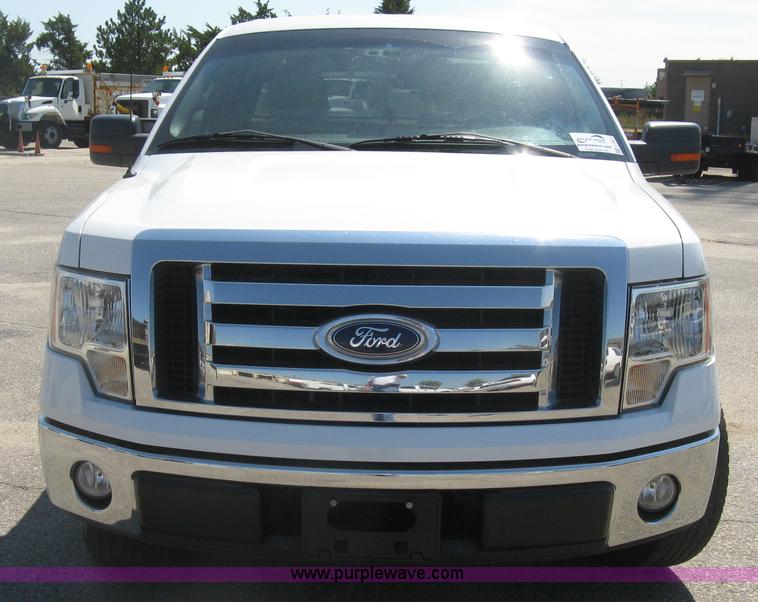 image for item E7927 2010 Ford F150 XLT pickup truck