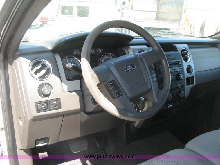 image for item E7927 2010 Ford F150 XLT pickup truck