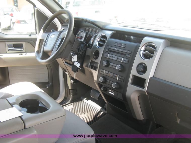 image for item E7927 2010 Ford F150 XLT pickup truck