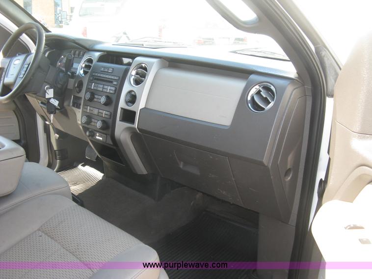 image for item E7927 2010 Ford F150 XLT pickup truck