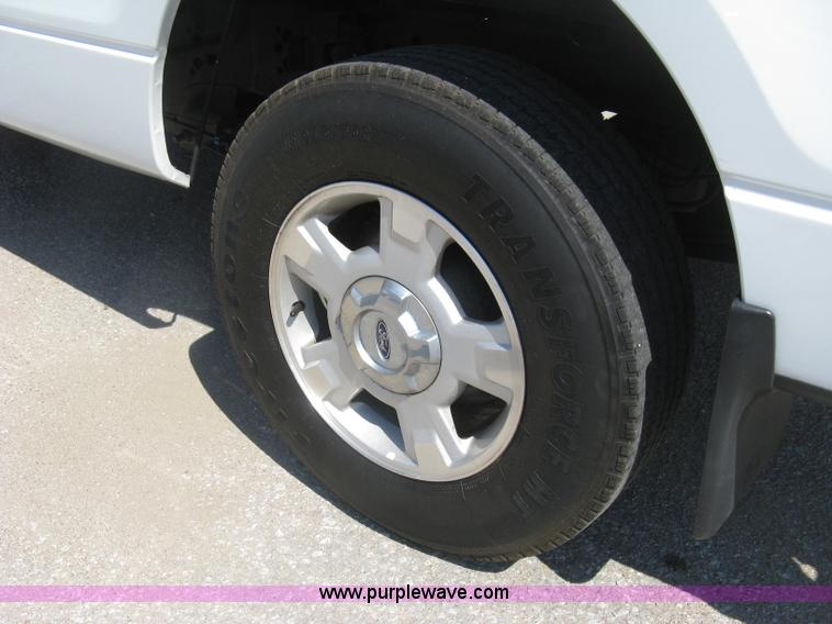 image for item E7927 2010 Ford F150 XLT pickup truck