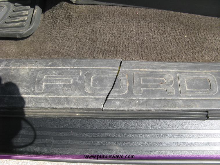 image for item E7927 2010 Ford F150 XLT pickup truck