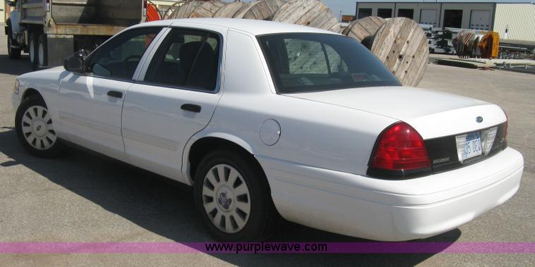 image for item E7928 2011 Ford Crown Victoria Police Interceptor