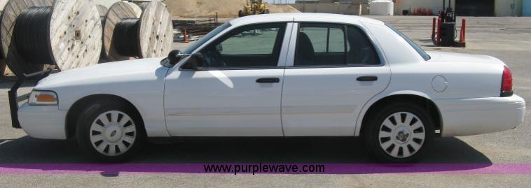 image for item E7928 2011 Ford Crown Victoria Police Interceptor