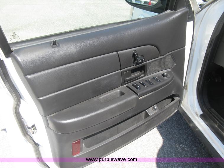 image for item E7928 2011 Ford Crown Victoria Police Interceptor