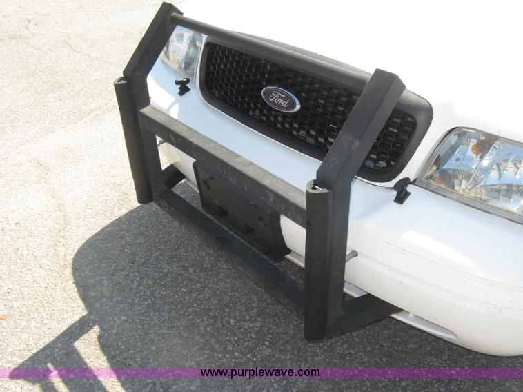 image for item E7928 2011 Ford Crown Victoria Police Interceptor
