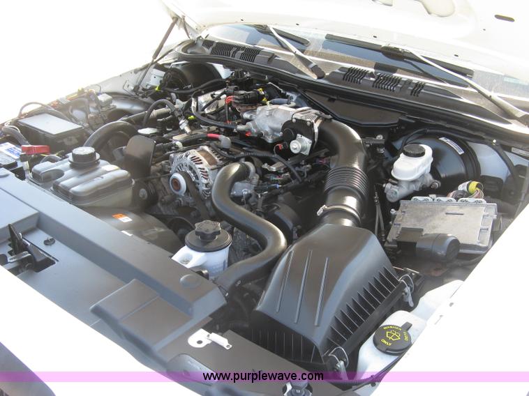 image for item E7929 2010 Ford Crown Victoria Police Interceptor