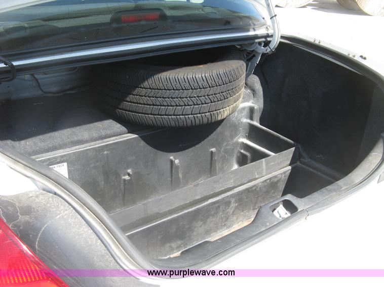 image for item E7929 2010 Ford Crown Victoria Police Interceptor