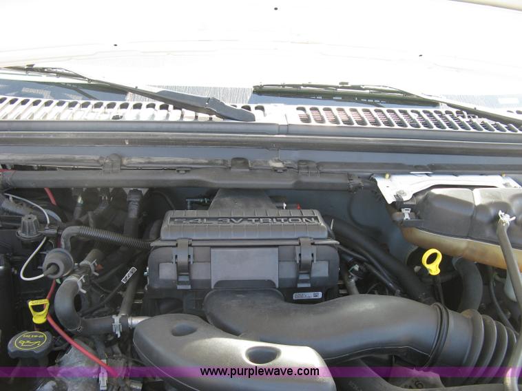 image for item E7930 2006 Ford F250 Super Duty XLT Crew Cab pickup truck