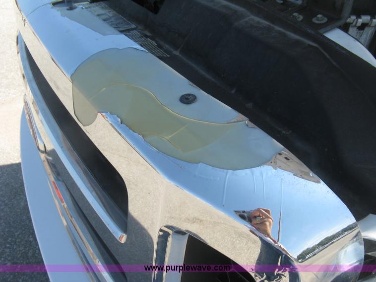 image for item E7930 2006 Ford F250 Super Duty XLT Crew Cab pickup truck