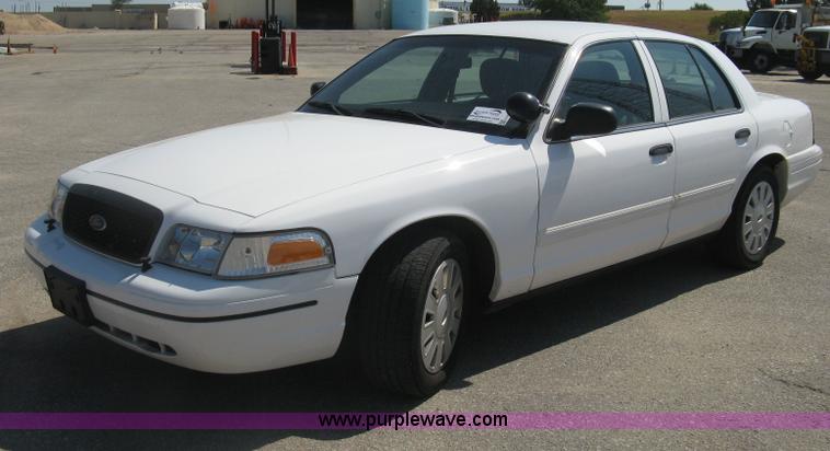 image for item E7931 2011 Ford Crown Victoria Police Interceptor