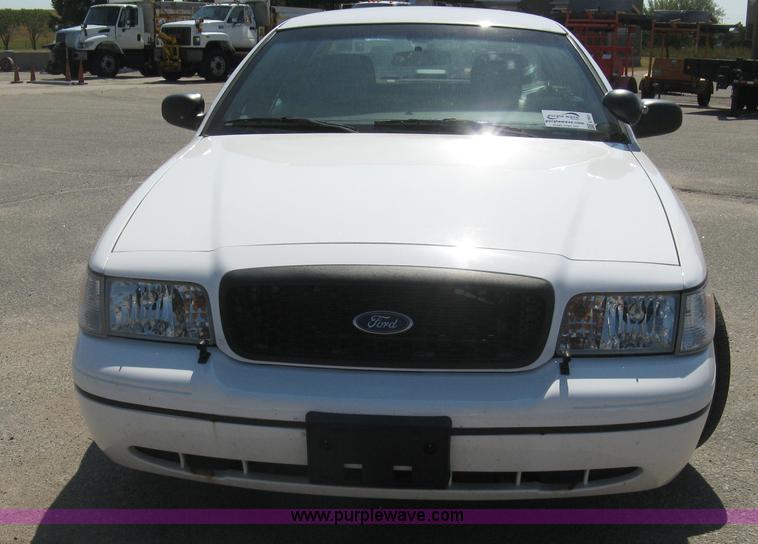 image for item E7931 2011 Ford Crown Victoria Police Interceptor