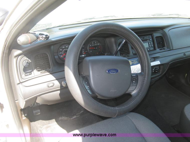 image for item E7931 2011 Ford Crown Victoria Police Interceptor