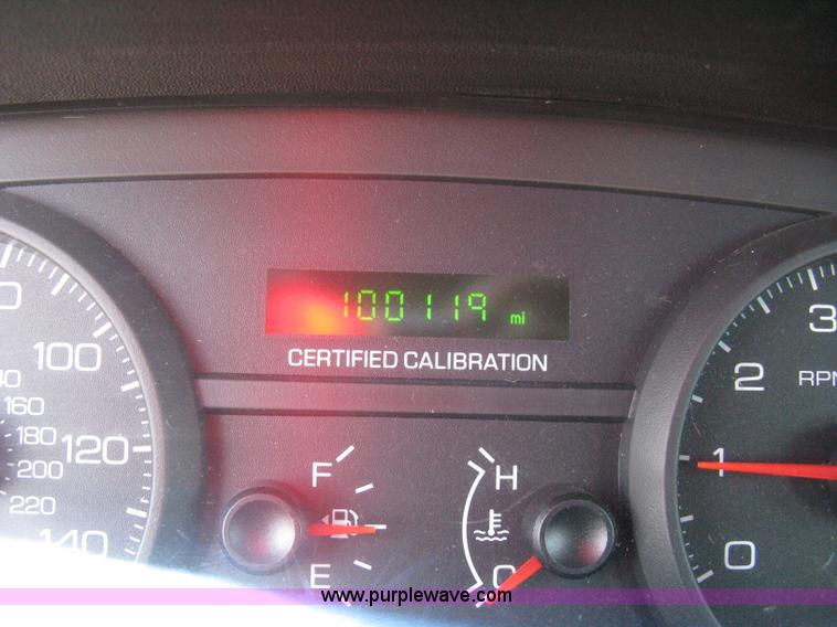 image for item E7931 2011 Ford Crown Victoria Police Interceptor