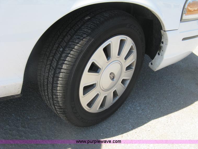 image for item E7931 2011 Ford Crown Victoria Police Interceptor