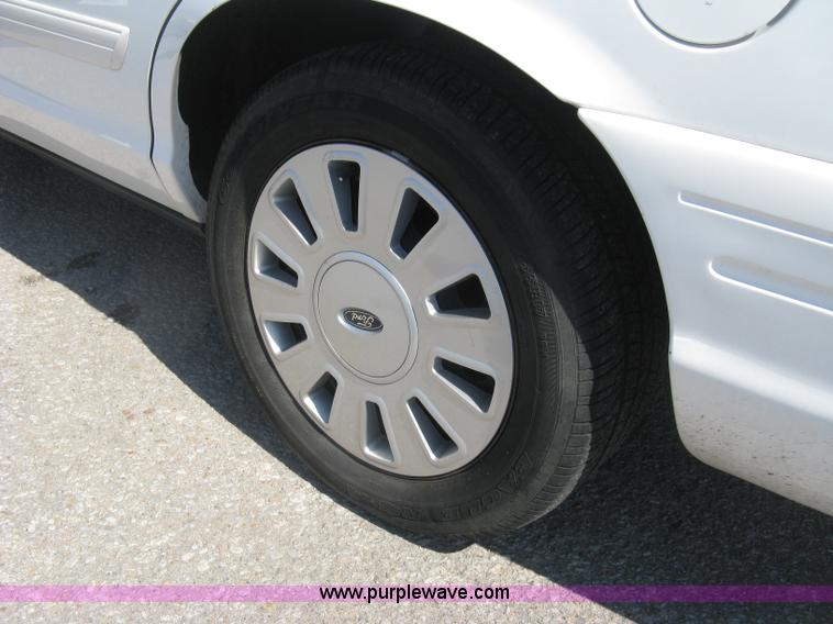 image for item E7931 2011 Ford Crown Victoria Police Interceptor