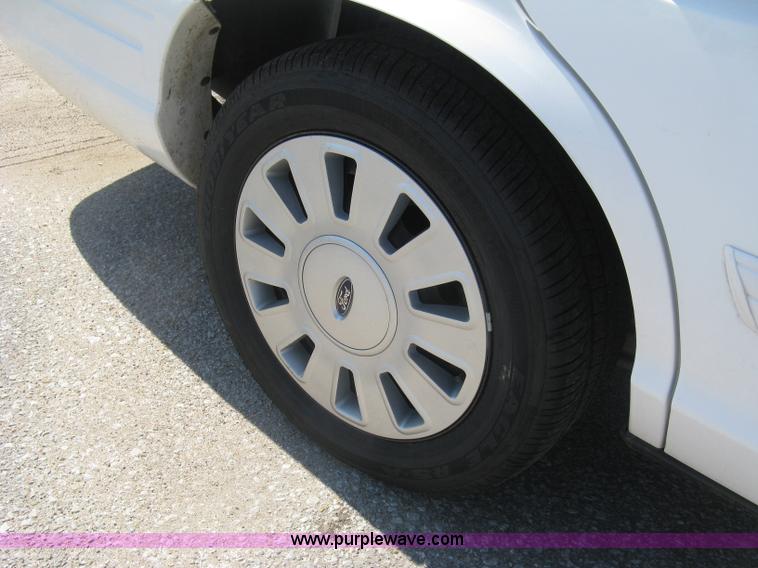 image for item E7932 2011 Ford Crown Victoria Police Interceptor