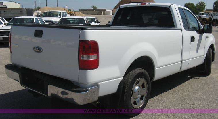 image for item E7933 2008 Ford F150 XLT pickup truck