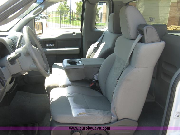 image for item E7933 2008 Ford F150 XLT pickup truck