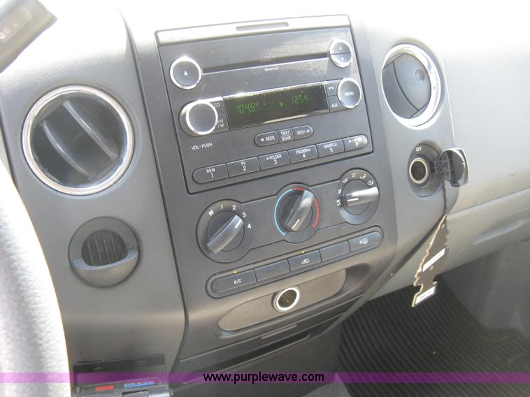 image for item E7933 2008 Ford F150 XLT pickup truck