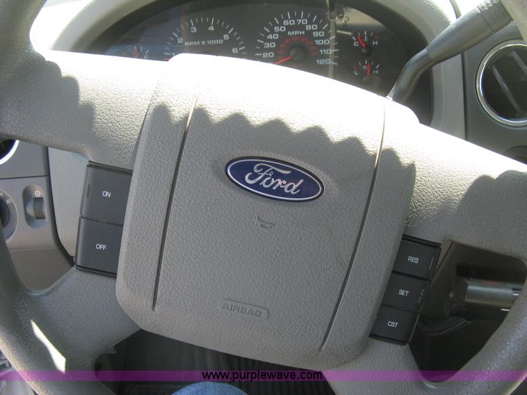 image for item E7933 2008 Ford F150 XLT pickup truck